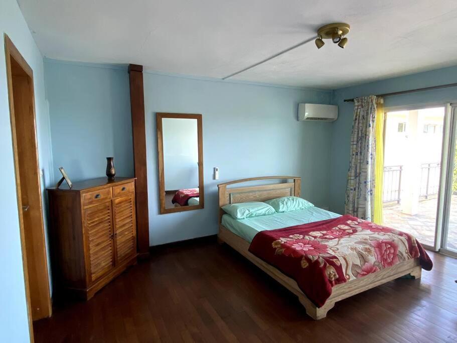 2 Bedroom Condo -Villa Ibiza トゥルー・ドー・ドゥース エクステリア 写真